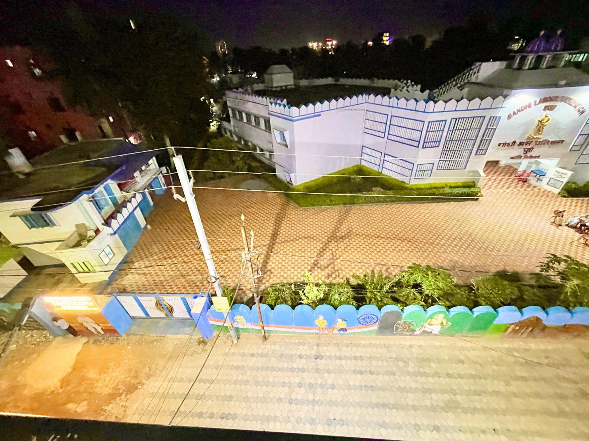 Hotel Rb International ! Puri Near-Sea-Beach-And-Temple Fully-Air-Conditioned-Hotel With-Lift-And-Card Payment Accepted-Parking-Facility, Best Hotel In Purî Extérieur photo