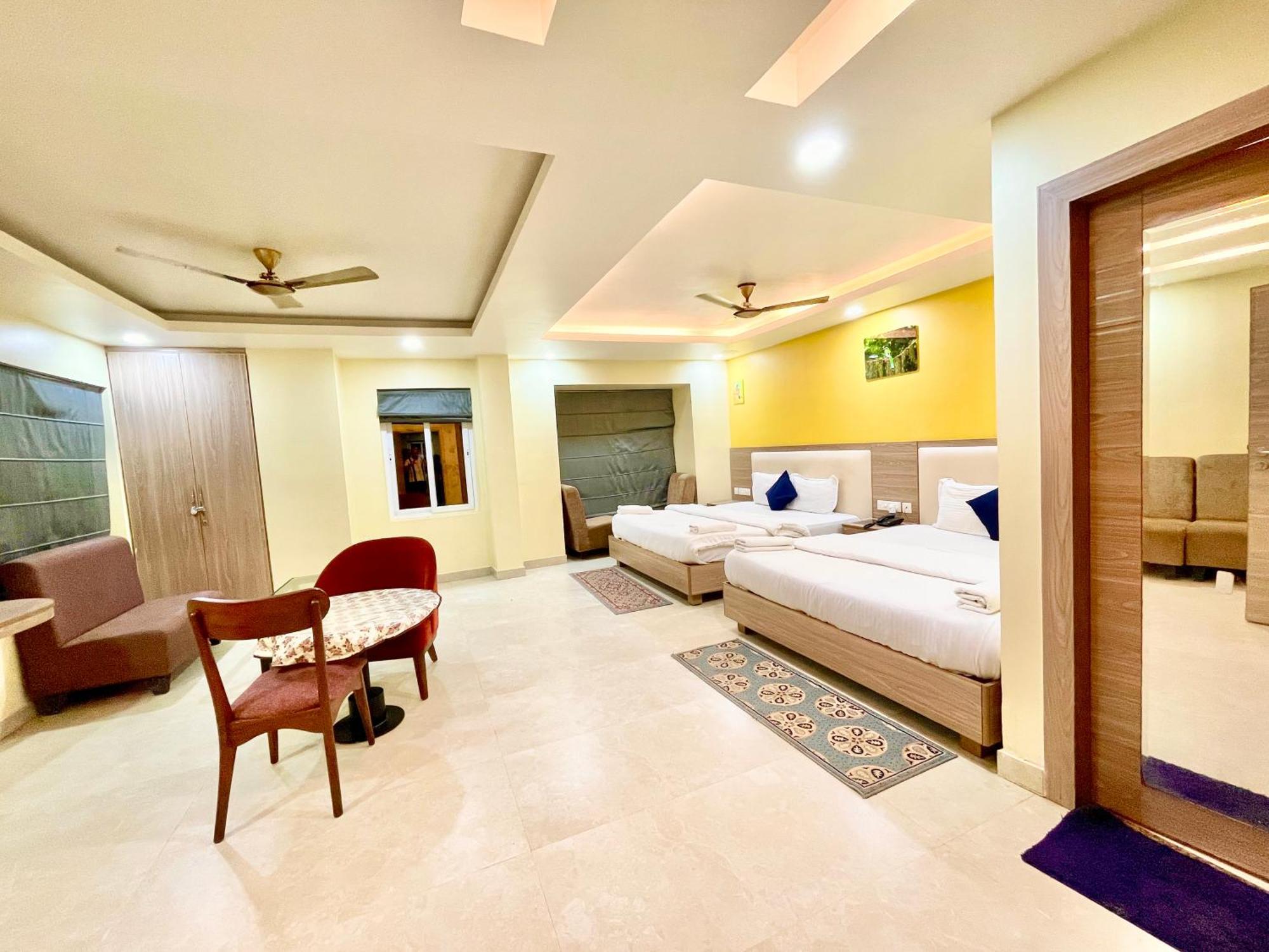 Hotel Rb International ! Puri Near-Sea-Beach-And-Temple Fully-Air-Conditioned-Hotel With-Lift-And-Card Payment Accepted-Parking-Facility, Best Hotel In Purî Extérieur photo