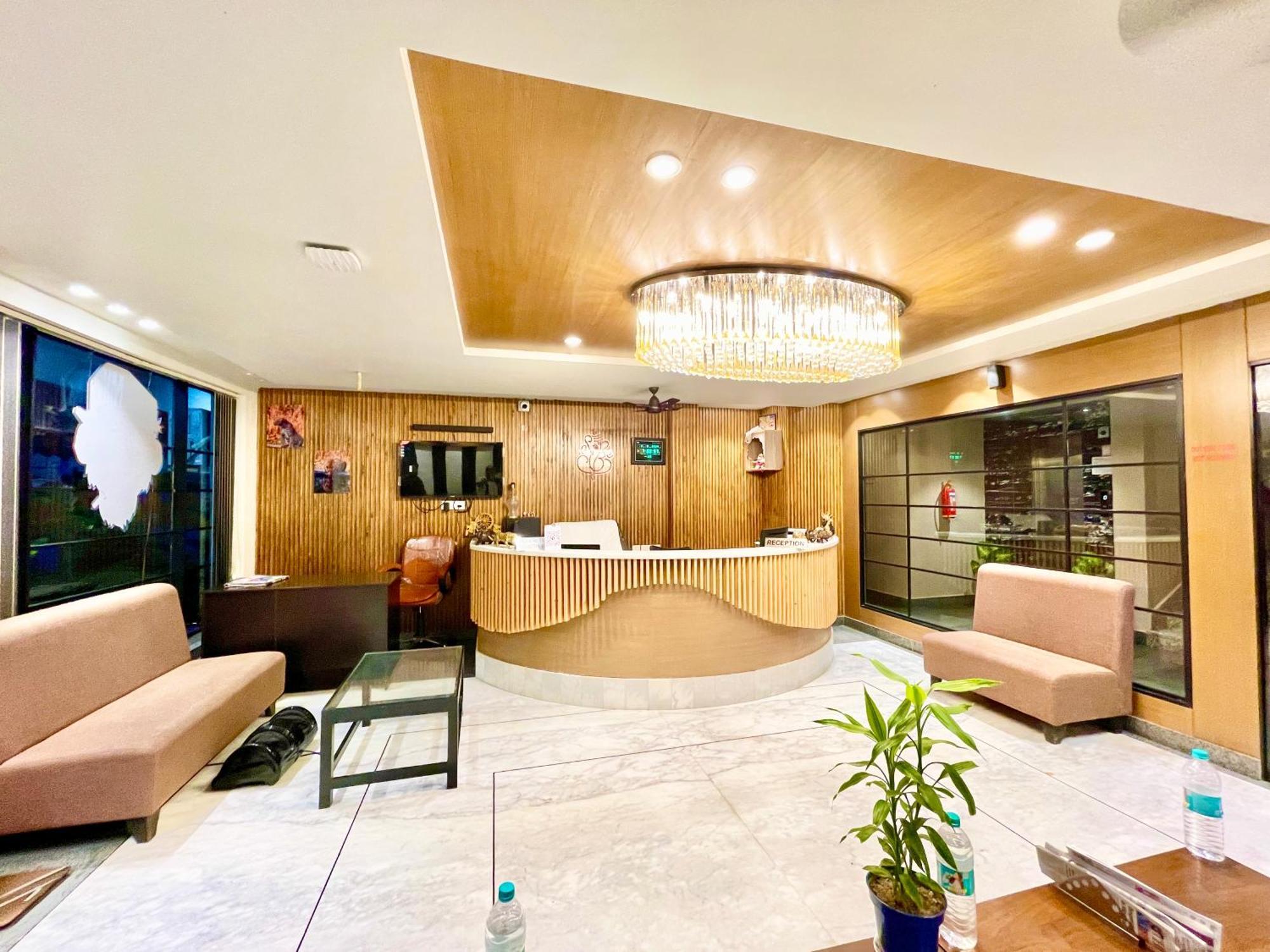 Hotel Rb International ! Puri Near-Sea-Beach-And-Temple Fully-Air-Conditioned-Hotel With-Lift-And-Card Payment Accepted-Parking-Facility, Best Hotel In Purî Extérieur photo