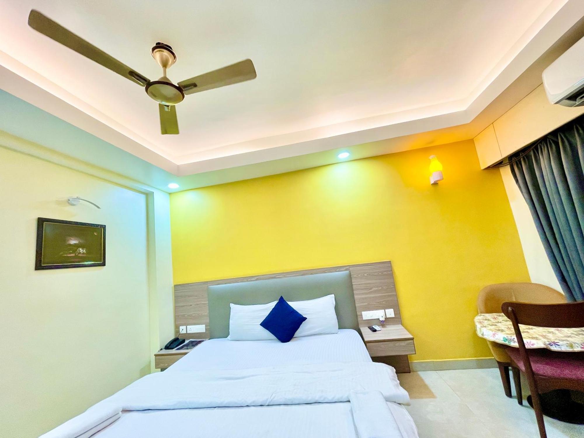 Hotel Rb International ! Puri Near-Sea-Beach-And-Temple Fully-Air-Conditioned-Hotel With-Lift-And-Card Payment Accepted-Parking-Facility, Best Hotel In Purî Extérieur photo